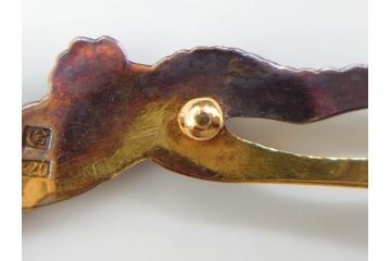 時代物　彫金　K20(20金)　羽ばたく鶴のデザインが上品な帯留め(つる、ツル、和装小物、着物道具、アクセサリー、帯締め、ゴールド、金)(R-078236)