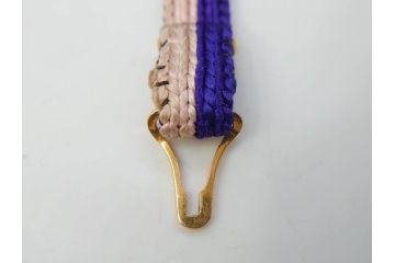 時代物　彫金　K20(20金)　羽ばたく鶴のデザインが上品な帯留め(つる、ツル、和装小物、着物道具、アクセサリー、帯締め、ゴールド、金)(R-078236)