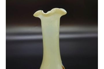 昭和レトロ　戦前　大正　可愛らしいデザインの古いマーブルガラス花瓶2個セット(フリル、色被せ、一輪挿し、花入、花器、硝子、吹きガラス)(R-078238)