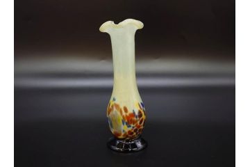 昭和レトロ　戦前　大正　可愛らしいデザインの古いマーブルガラス花瓶2個セット(フリル、色被せ、一輪挿し、花入、花器、硝子、吹きガラス)(R-078239)