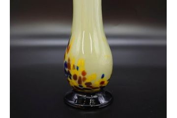 昭和レトロ　戦前　大正　可愛らしいデザインの古いマーブルガラス花瓶2個セット(フリル、色被せ、一輪挿し、花入、花器、硝子、吹きガラス)(R-078240)