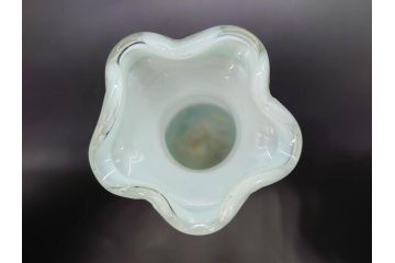 昭和レトロ　戦前　大正　レトロな雰囲気が可愛らしいマーブルガラス花瓶2個セット(フリル、色被せ、一輪挿し、花入、花器、硝子、吹きガラス)(R-078248)