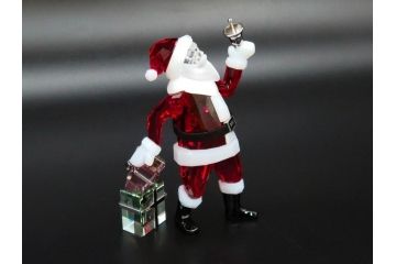 オーストリア　SWAROVSKI(スワロフスキー)　サンタクロース　高さ10.5cm　細部まで丁寧にカットされたクリスタルオブジェ(クリスマスデコレーション、クリスタルガラス、置物、ディスプレイ、箱付き)(R-078249)
