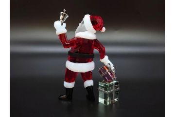 オーストリア　SWAROVSKI(スワロフスキー)　サンタクロース　高さ10.5cm　細部まで丁寧にカットされたクリスタルオブジェ(クリスマスデコレーション、クリスタルガラス、置物、ディスプレイ、箱付き)(R-078249)