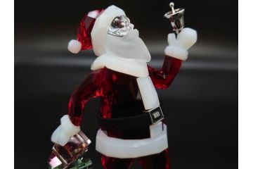 オーストリア　SWAROVSKI(スワロフスキー)　サンタクロース　高さ10.5cm　細部まで丁寧にカットされたクリスタルオブジェ(クリスマスデコレーション、クリスタルガラス、置物、ディスプレイ、箱付き)(R-078249)