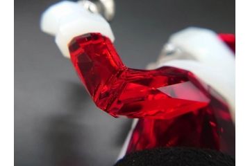 オーストリア　SWAROVSKI(スワロフスキー)　サンタクロース　高さ10.5cm　細部まで丁寧にカットされたクリスタルオブジェ(クリスマスデコレーション、クリスタルガラス、置物、ディスプレイ、箱付き)(R-078249)