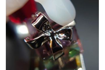 オーストリア　SWAROVSKI(スワロフスキー)　サンタクロース　高さ10.5cm　細部まで丁寧にカットされたクリスタルオブジェ(クリスマスデコレーション、クリスタルガラス、置物、ディスプレイ、箱付き)(R-078249)