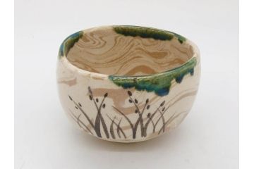 加藤光右衛門　織部　約13cm　4.1寸　柔らかな風合いを感じる抹茶碗(美濃、植物、茶道具、茶陶、四寸一分、和食器、共布、共箱付き)(R-078251)