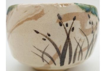 加藤光右衛門　織部　約13cm　4.1寸　柔らかな風合いを感じる抹茶碗(美濃、植物、茶道具、茶陶、四寸一分、和食器、共布、共箱付き)(R-078251)