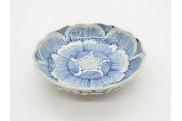 江戸後期　伊万里　線描き　約14cm　4.5寸　上品な大輪の牡丹が目を引くなます皿2枚セット(花、小皿、和皿、四寸五分、和食器)(R-078252)