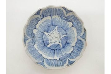 江戸後期　伊万里　線描き　約14cm　4.5寸　上品な大輪の牡丹が目を引くなます皿2枚セット(花、小皿、和皿、四寸五分、和食器)(R-078252)