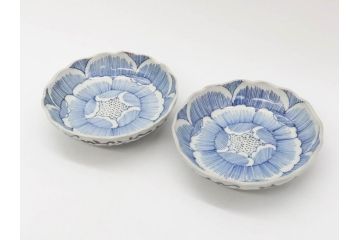 江戸後期　伊万里　線描き　約14cm　4.5寸　上品な大輪の牡丹が目を引くなます皿2枚セット(花、小皿、和皿、四寸五分、和食器)(R-078253)