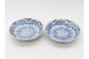 江戸後期　伊万里　線描き　約14cm　4.5寸　上品な大輪の牡丹が目を引くなます皿2枚セット(花、小皿、和皿、四寸五分、和食器)(R-078253)