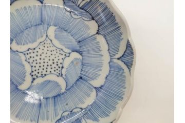 江戸後期　伊万里　線描き　約14cm　4.5寸　上品な大輪の牡丹が目を引くなます皿2枚セット(花、小皿、和皿、四寸五分、和食器)(R-078253)