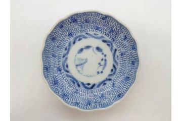江戸後期　古伊万里　成化年製　微塵唐草文染付　約11cm　3.5寸　繊細な線描きが見事な小皿3枚セット(みじんからくさ、和皿、和食器、三寸五分)(R-078254)