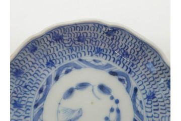 江戸後期　古伊万里　成化年製　微塵唐草文染付　約11cm　3.5寸　繊細な線描きが見事な小皿3枚セット(みじんからくさ、和皿、和食器、三寸五分)(R-078254)