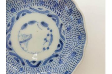 江戸後期　古伊万里　成化年製　微塵唐草文染付　約11cm　3.5寸　繊細な線描きが見事な小皿3枚セット(みじんからくさ、和皿、和食器、三寸五分)(R-078254)