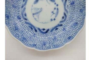 江戸後期　古伊万里　成化年製　微塵唐草文染付　約11cm　3.5寸　繊細な線描きが見事な小皿3枚セット(みじんからくさ、和皿、和食器、三寸五分)(R-078254)