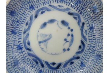 江戸後期　古伊万里　成化年製　微塵唐草文染付　約11cm　3.5寸　繊細な線描きが見事な小皿3枚セット(みじんからくさ、和皿、和食器、三寸五分)(R-078254)