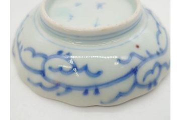 江戸後期　古伊万里　成化年製　微塵唐草文染付　約11cm　3.5寸　繊細な線描きが見事な小皿3枚セット(みじんからくさ、和皿、和食器、三寸五分)(R-078254)