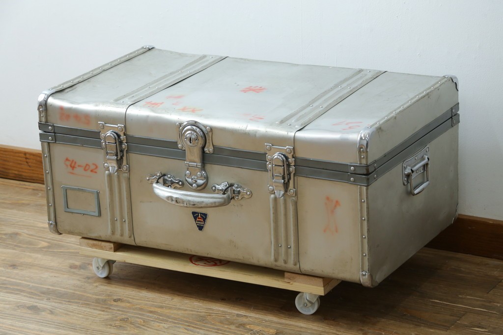 和製ヴィンテージ　BANKOKU　鍵付き!!　とっても軽いジュラルミン船トランク　(R-078272)