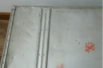 和製ヴィンテージ　BANKOKU　鍵付き!!　とっても軽いジュラルミン船トランク　(R-078272)