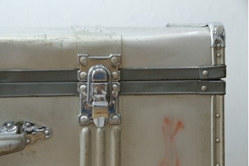 和製ヴィンテージ　BANKOKU　鍵付き!!　とっても軽いジュラルミン船トランク　(R-078272)