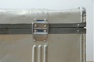 和製ヴィンテージ　BANKOKU　鍵付き!!　とっても軽いジュラルミン船トランク　(R-078272)