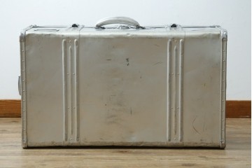和製ヴィンテージ　BANKOKU　鍵付き!!　とっても軽いジュラルミン船トランク　(R-078272)
