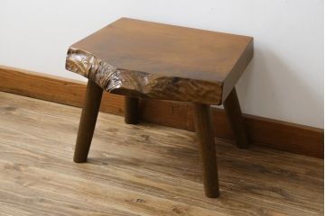 中古　民芸家具　木の温もりを感じられる栃の木(トチノキ)一枚板の重厚なスツール(花台、飾り台、サイドテーブル、板座チェア、椅子、イス)(R-078274)