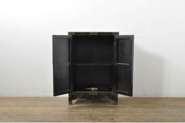 アジアンビンテージ　シノワズリ様式　玉石彫刻が目を惹く小振りなキャビネット(サイドキャビネット、収納棚、戸棚)(R-078279)