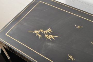 アジアンビンテージ　シノワズリ様式　玉石彫刻が目を惹く小振りなキャビネット(サイドキャビネット、収納棚、戸棚)(R-078279)