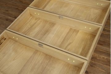 中古　美品　品のある佇まいが和の雰囲気を引き立てる加茂総桐箪笥(胴丸、総桐たんす、着物箪笥、衣装箪笥、引き出し、和タンス)(定価約100万円)(R-078284)