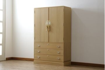 中古　未使用　展示品　伝統桐工芸品　加茂　イシモク社　凛とした佇まいが魅力的な総桐箪笥(並厚、総桐たんす、着物箪笥、引き出し、和たんす、衣装箪笥)(定価約55万円)(R-078285)