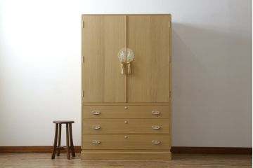 中古　未使用　展示品　伝統桐工芸品　加茂　イシモク社　凛とした佇まいが魅力的な総桐箪笥(並厚、総桐たんす、着物箪笥、引き出し、和たんす、衣装箪笥)(定価約55万円)(R-078285)
