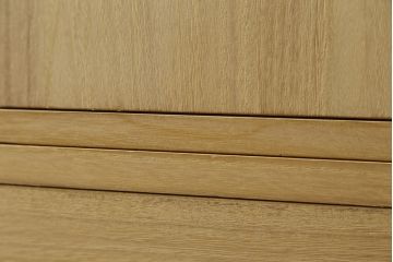 中古　未使用　展示品　伝統桐工芸品　加茂　イシモク社　凛とした佇まいが魅力的な総桐箪笥(並厚、総桐たんす、着物箪笥、引き出し、和たんす、衣装箪笥)(定価約55万円)(R-078285)