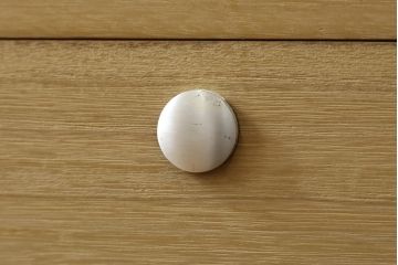 中古　未使用　展示品　伝統桐工芸品　加茂　イシモク社　凛とした佇まいが魅力的な総桐箪笥(並厚、総桐たんす、着物箪笥、引き出し、和たんす、衣装箪笥)(定価約55万円)(R-078285)