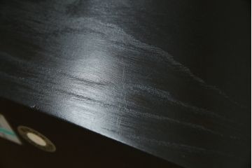 中古　超美品　希少モデル　伝統民芸家具　岩谷堂箪笥　黒々としたあられ金具と朱塗りの赤い木色のコントラストが格好良い月雫8号型衣装箪笥(和たんす、収納タンス、引き出し、サイドチェスト)(R-078286)