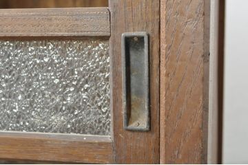 和製アンティーク　格子引き戸が粋でおしゃれな二段重ね関東水屋箪笥(食器棚、キャビネット、茶棚、茶箪笥、収納棚、戸棚、店舗什器)(R-078295)