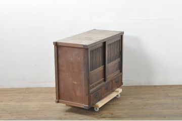 和製アンティーク　格子引き戸が粋でおしゃれな関東水屋箪笥サイドボード(食器棚、サイドキャビネット、収納棚、戸棚、テレビ台、テレビボード、店舗什器)(R-078297)