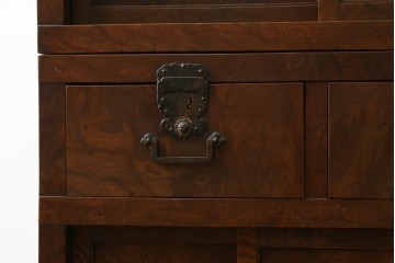 和製アンティーク　前面(欅材)　天板・側面(栗材)　真鍮金具　新潟産の帳場箪笥　(R-078304)