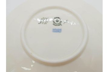 デンマーク　ROYAL COPENHAGEN(ロイヤルコペンハーゲン)　B級品　934/3481　935/3481　どんなシーンにも合わせやすいフルーツプレート2枚セット(果物モチーフ、皿、ディッシュ、洋食器)(R-078333)