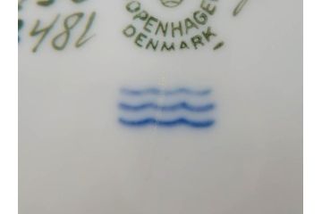 デンマーク　ROYAL COPENHAGEN(ロイヤルコペンハーゲン)　B級品　934/3481　935/3481　どんなシーンにも合わせやすいフルーツプレート2枚セット(果物モチーフ、皿、ディッシュ、洋食器)(R-078333)