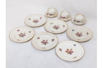 ドイツ　KPM (ベルリン王立磁器製陶所)　優雅な時間に浸れるカップ&ソーサー3客・プレート6枚セット(金彩、ゴールド、バラ、蝶、洋食器)(R-078335)