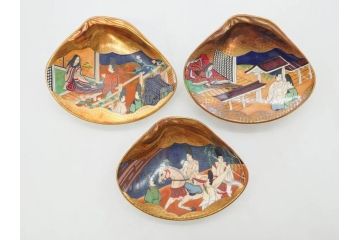 1980年　フランクリン画廊　徳川黎明會監修　「源氏物語貝合せ」　約10cm　3.3寸 雅な絵柄が美しい貝絵皿54枚揃(限定版、飾り皿、認定書、解説書付き、ボーンチャイナ、陶器、金彩、蒔絵、重箱、三寸三分)(R-078337)