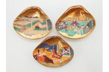 1980年　フランクリン画廊　徳川黎明會監修　「源氏物語貝合せ」　約10cm　3.3寸 雅な絵柄が美しい貝絵皿54枚揃(限定版、飾り皿、認定書、解説書付き、ボーンチャイナ、陶器、金彩、蒔絵、重箱、三寸三分)(R-078337)