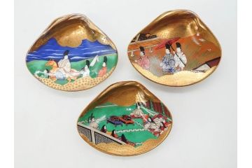 1980年　フランクリン画廊　徳川黎明會監修　「源氏物語貝合せ」　約10cm　3.3寸 雅な絵柄が美しい貝絵皿54枚揃(限定版、飾り皿、認定書、解説書付き、ボーンチャイナ、陶器、金彩、蒔絵、重箱、三寸三分)(R-078337)