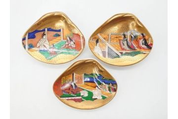 1980年　フランクリン画廊　徳川黎明會監修　「源氏物語貝合せ」　約10cm　3.3寸 雅な絵柄が美しい貝絵皿54枚揃(限定版、飾り皿、認定書、解説書付き、ボーンチャイナ、陶器、金彩、蒔絵、重箱、三寸三分)(R-078337)
