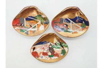 1980年　フランクリン画廊　徳川黎明會監修　「源氏物語貝合せ」　約10cm　3.3寸 雅な絵柄が美しい貝絵皿54枚揃(限定版、飾り皿、認定書、解説書付き、ボーンチャイナ、陶器、金彩、蒔絵、重箱、三寸三分)(R-078337)