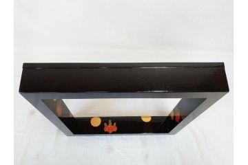 輪島塗　蒔絵が引き立つ炉縁(漆塗り、茶道具、金彩、菊桐文、共箱付き)(R-078338)